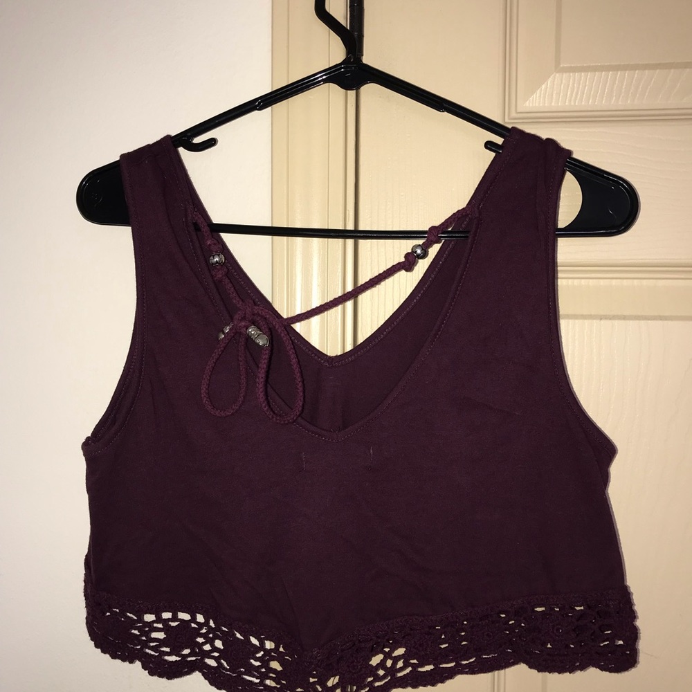 Kendall & Kylie crop top